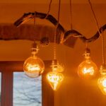 a group of light bulbs hanging from a ceiling