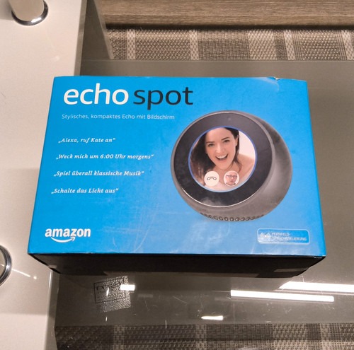 Amazon Echo Spot Sprachassistent Smart Lautsprecher
