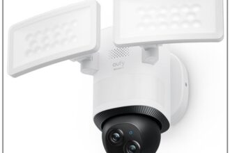 eufy Floodlight Camera E340 WLAN Außenkamera